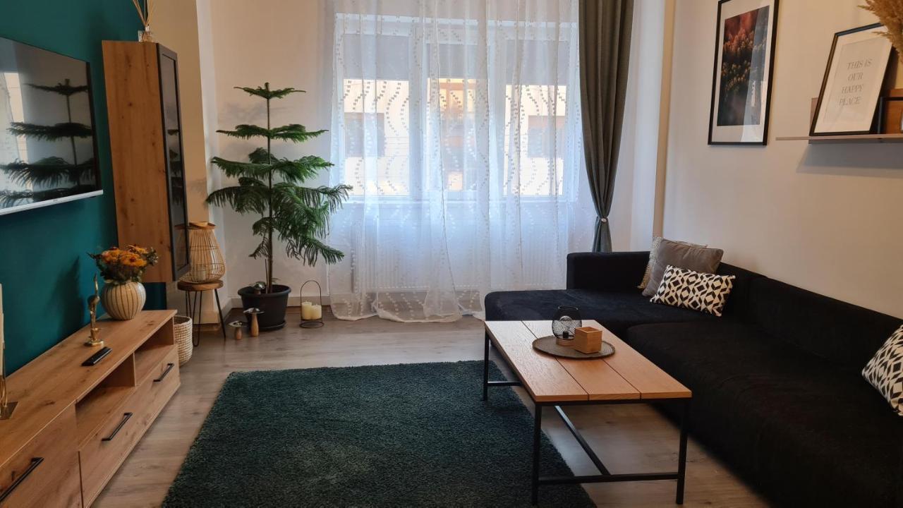 Bulevard Apartments Satu Mare Exterior foto